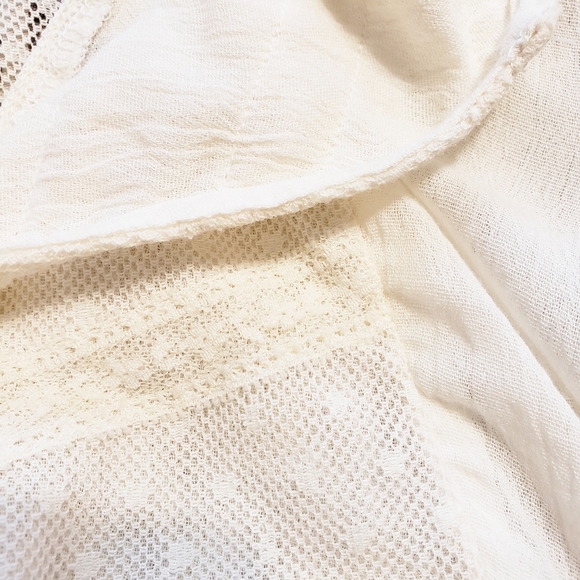 CREPE PEASANT MESH FLOWY LONG SLEEVE CREAM TOP - Picture 14 of 16